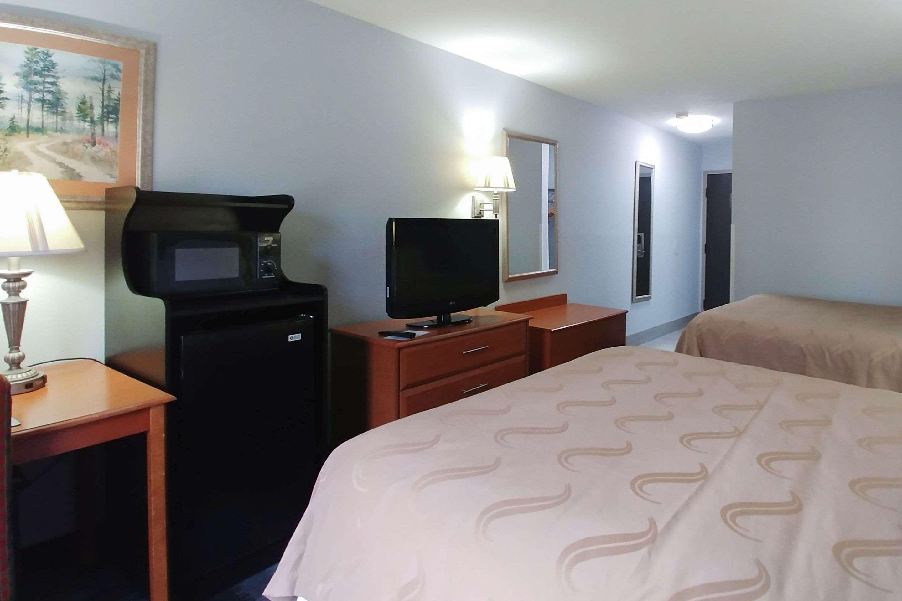 Quality Inn Dublin I-81 Buitenkant foto