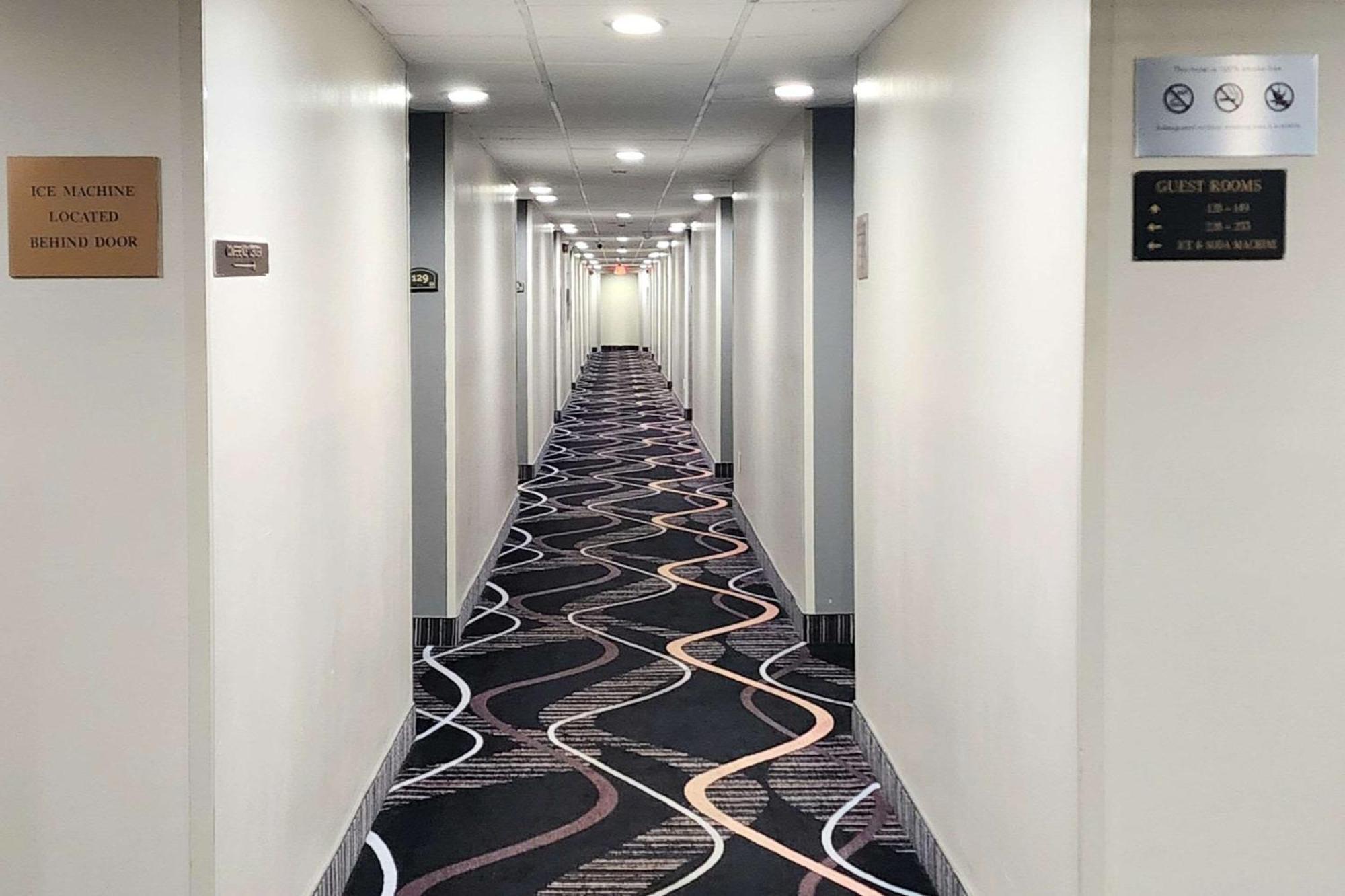 Quality Inn Dublin I-81 Buitenkant foto